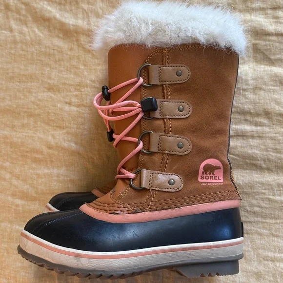 Sorel kids Joan of Arctic Boots - Picture 10 of 17